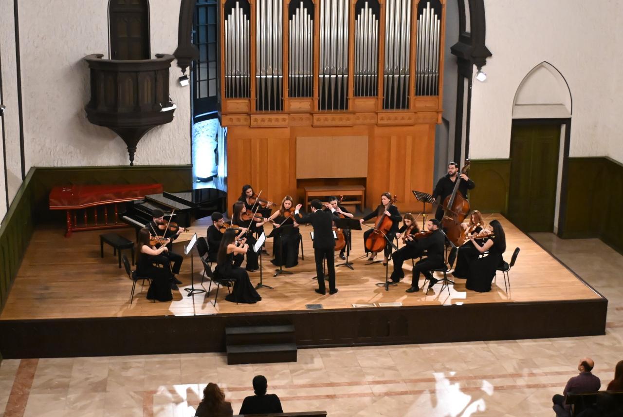 Струнные эмоции под органными сводами Баку - когда классика становится личной