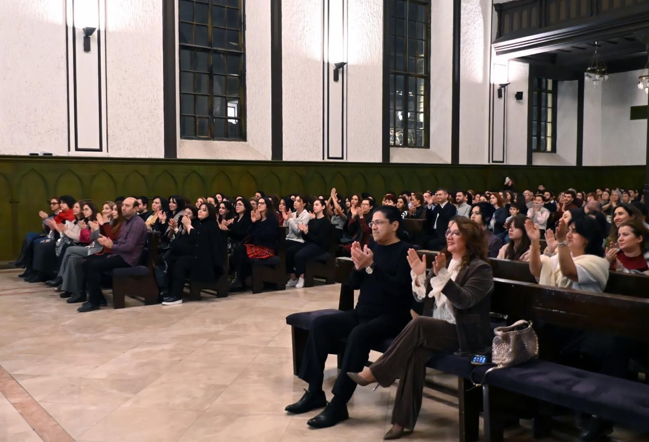 Струнные эмоции под органными сводами Баку - когда классика становится личной