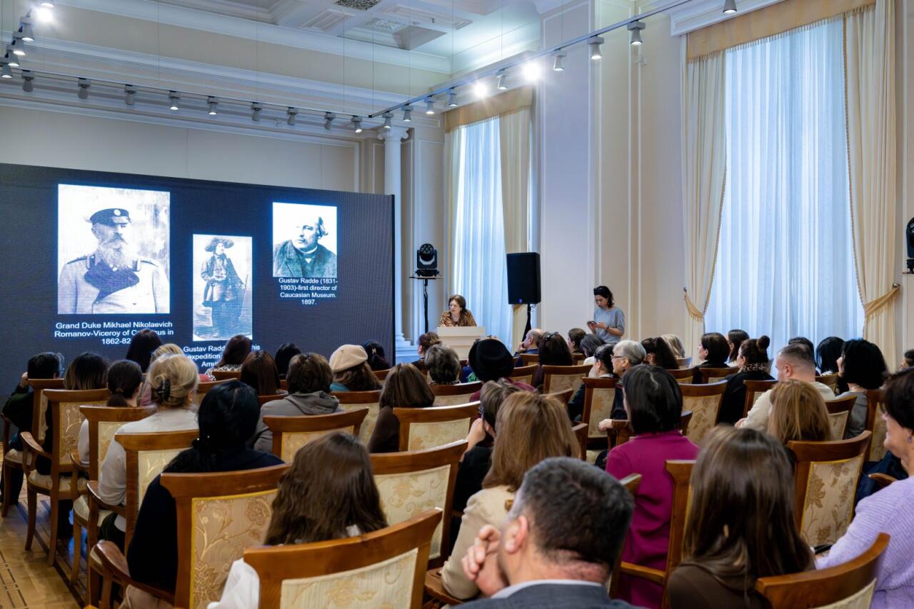 Станковая живопись Сардарского дворца Иревана и коллекция исламского искусства Национального музея Грузии