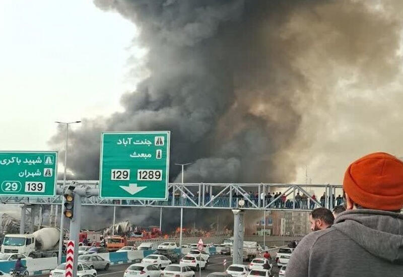 Крупный пожар на рынке в Тегеране