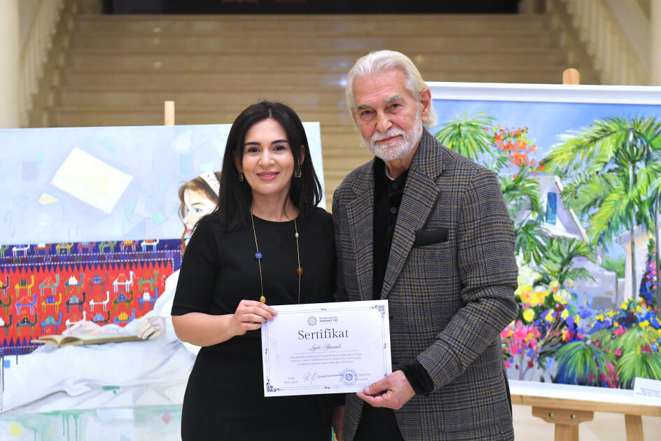 В Баку прошла выставка молодых художников, приуроченная ко Дню молодежи Азербайджана