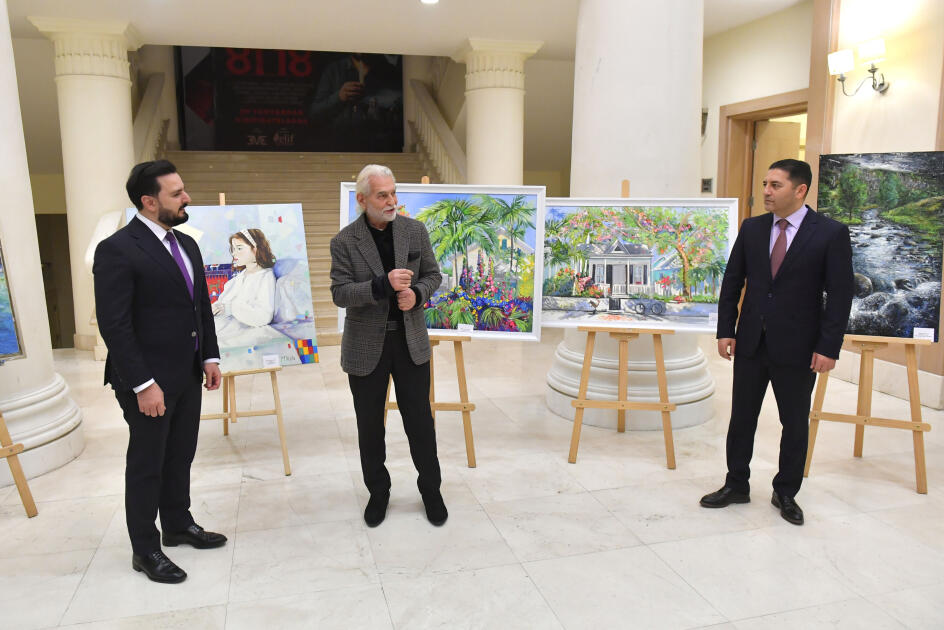 В Баку прошла выставка молодых художников, приуроченная ко Дню молодежи Азербайджана