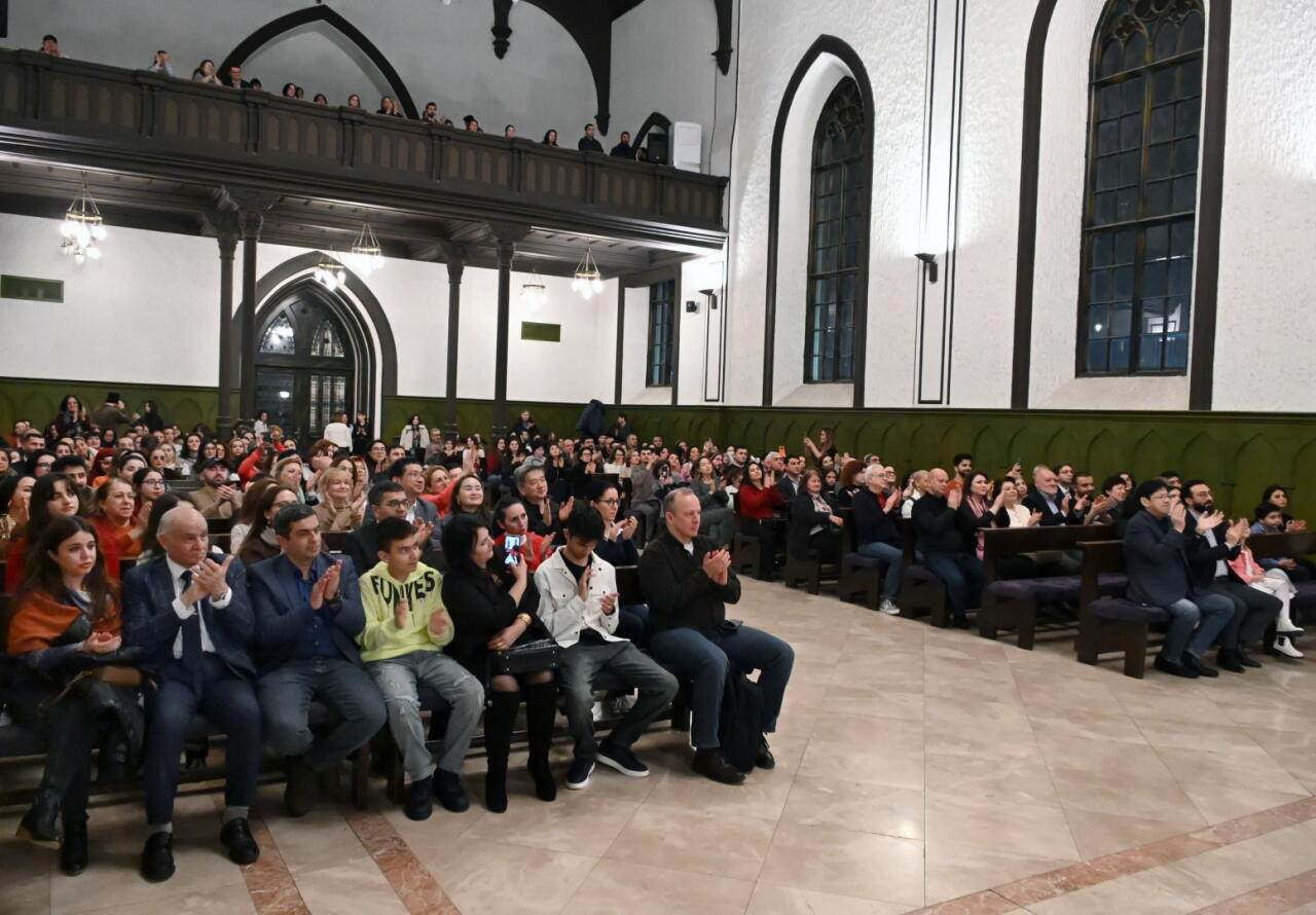 Другой вечер в Баку - путешествие по эпохам и стилям