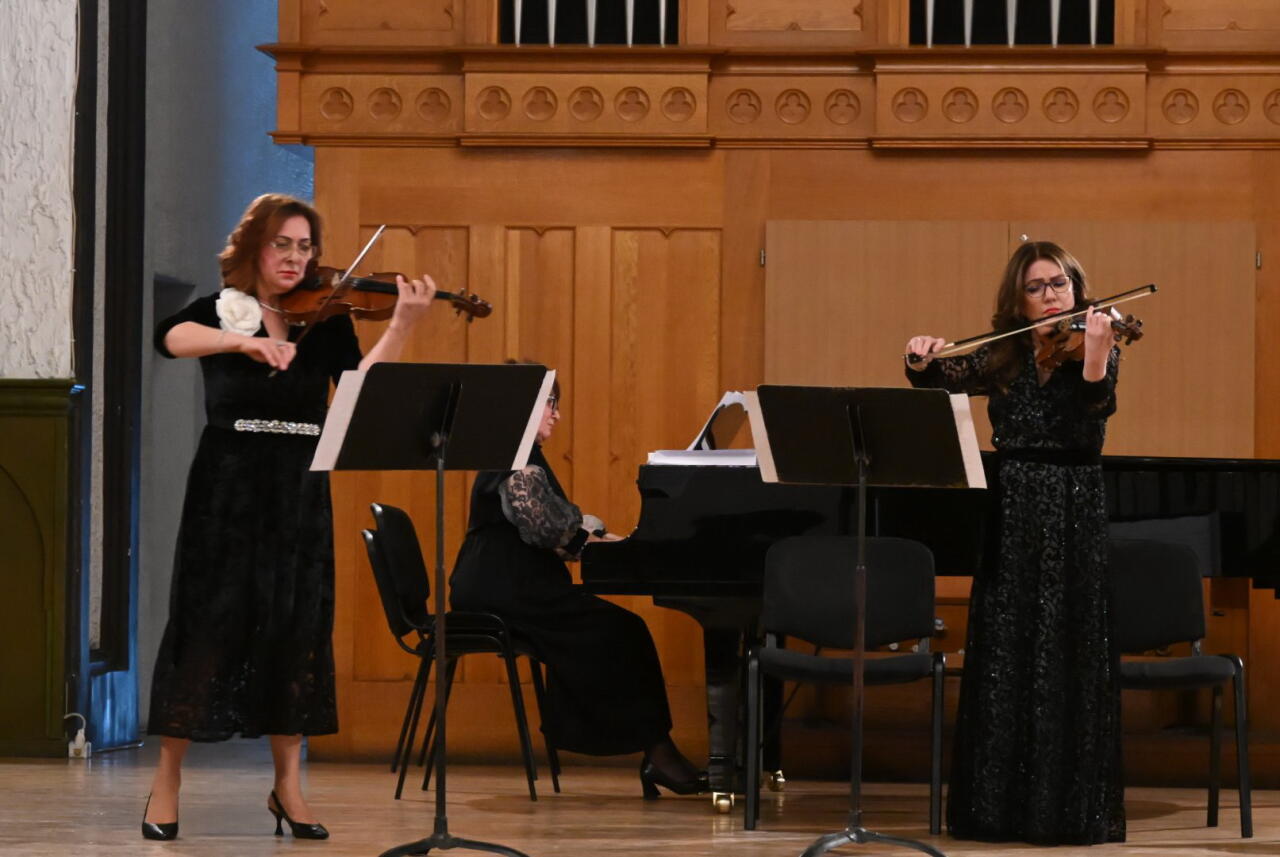 Другой вечер в Баку - путешествие по эпохам и стилям