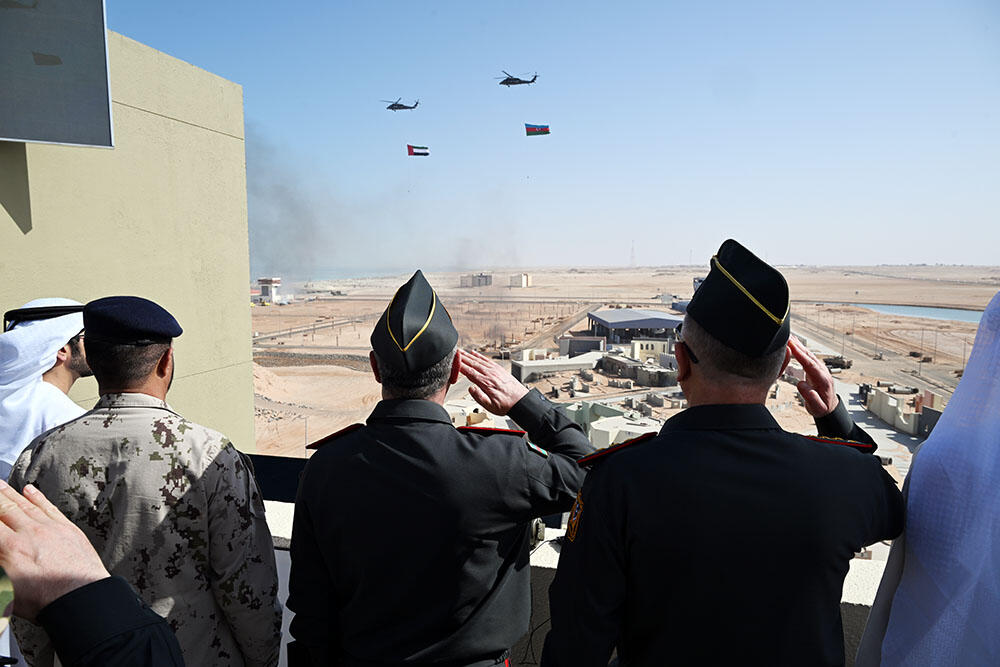 Азербайджан и ОАЭ обсудили военное сотрудничество