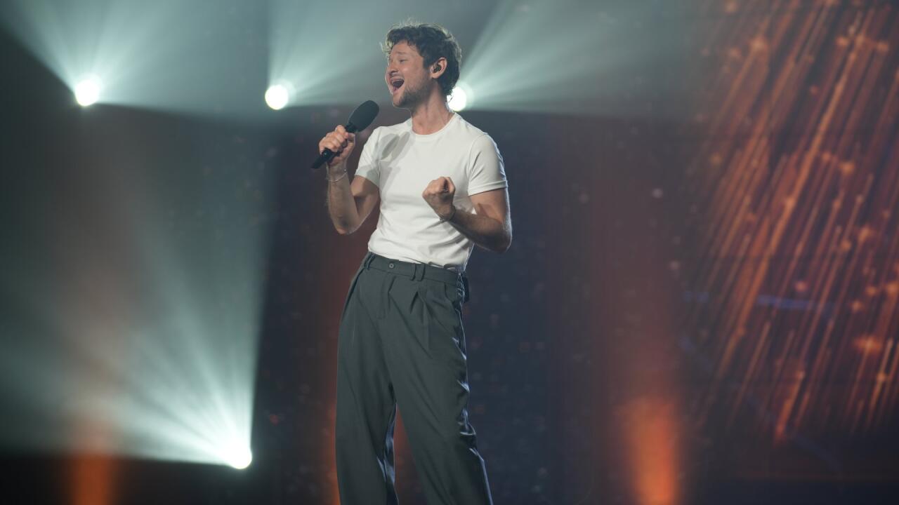 Эльдар Гасымов в статусе "легендарного победителя" стал гостем финала нацотбора Болгарии на "Евровидение-2026"