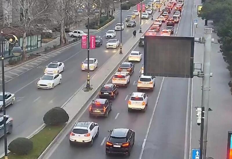 DİQQƏT: Bu yollarda tıxac var