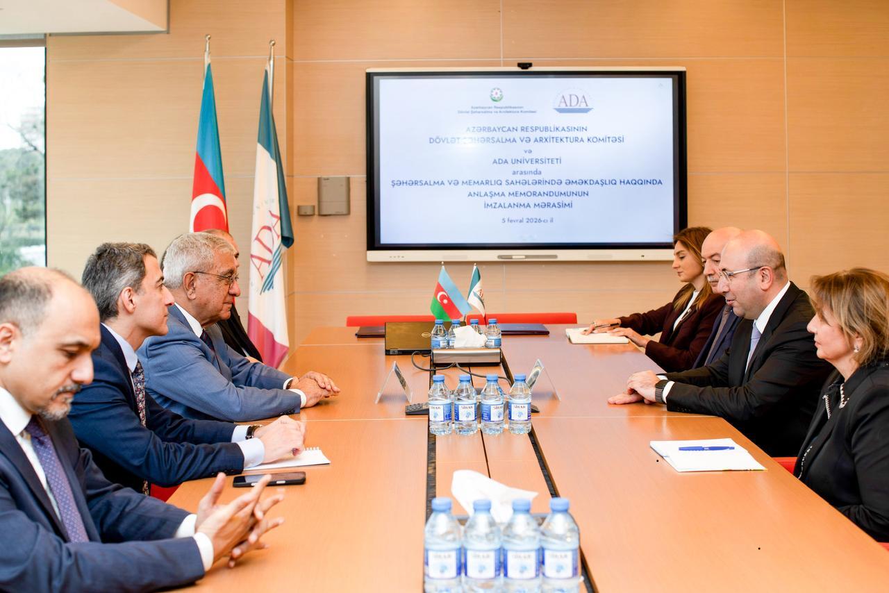 Dövlət Komitəsi ilə ADA Universiteti arasında Anlaşma Memorandumu imzalandı