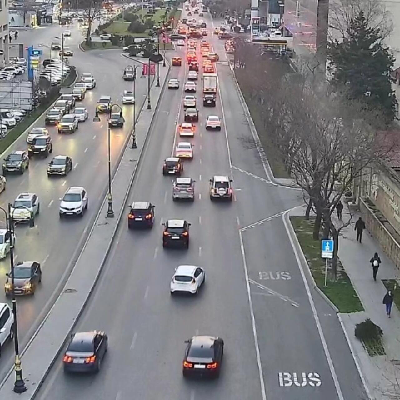 DİQQƏT: Bu yollarda tıxac var