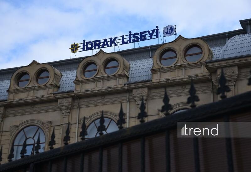 В одном из лицеев Баку ученик выстрелил в учителя