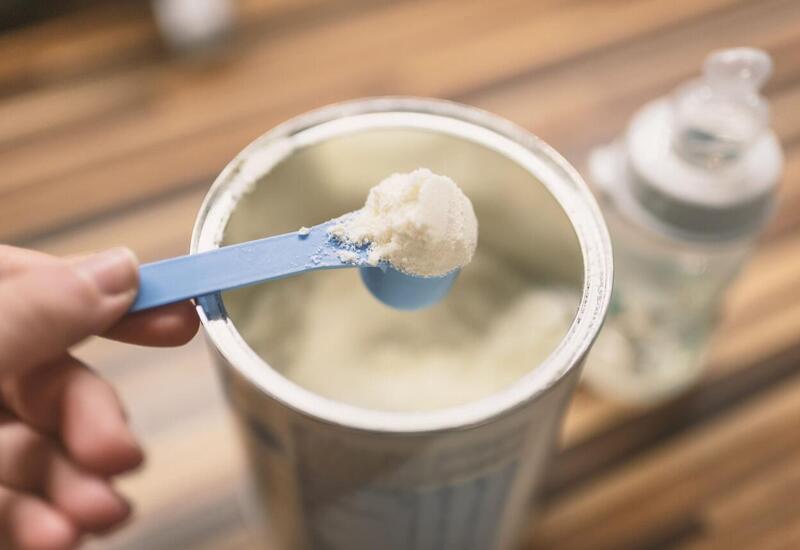 Məşhur uşaq qidalarında təhlükəli maddələr aşkarlandı