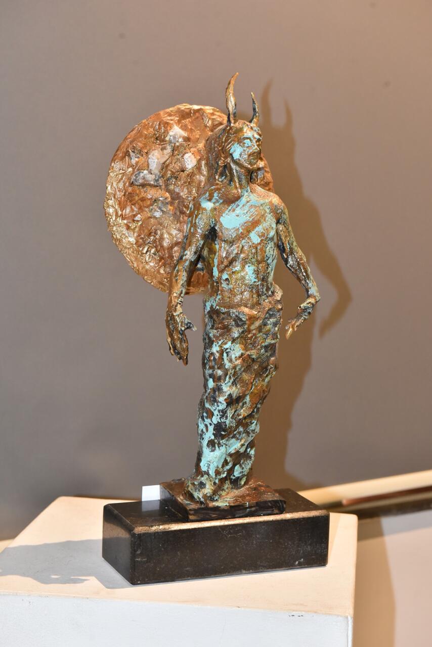 В Баку показали как вести разговор с окружающей реальностью