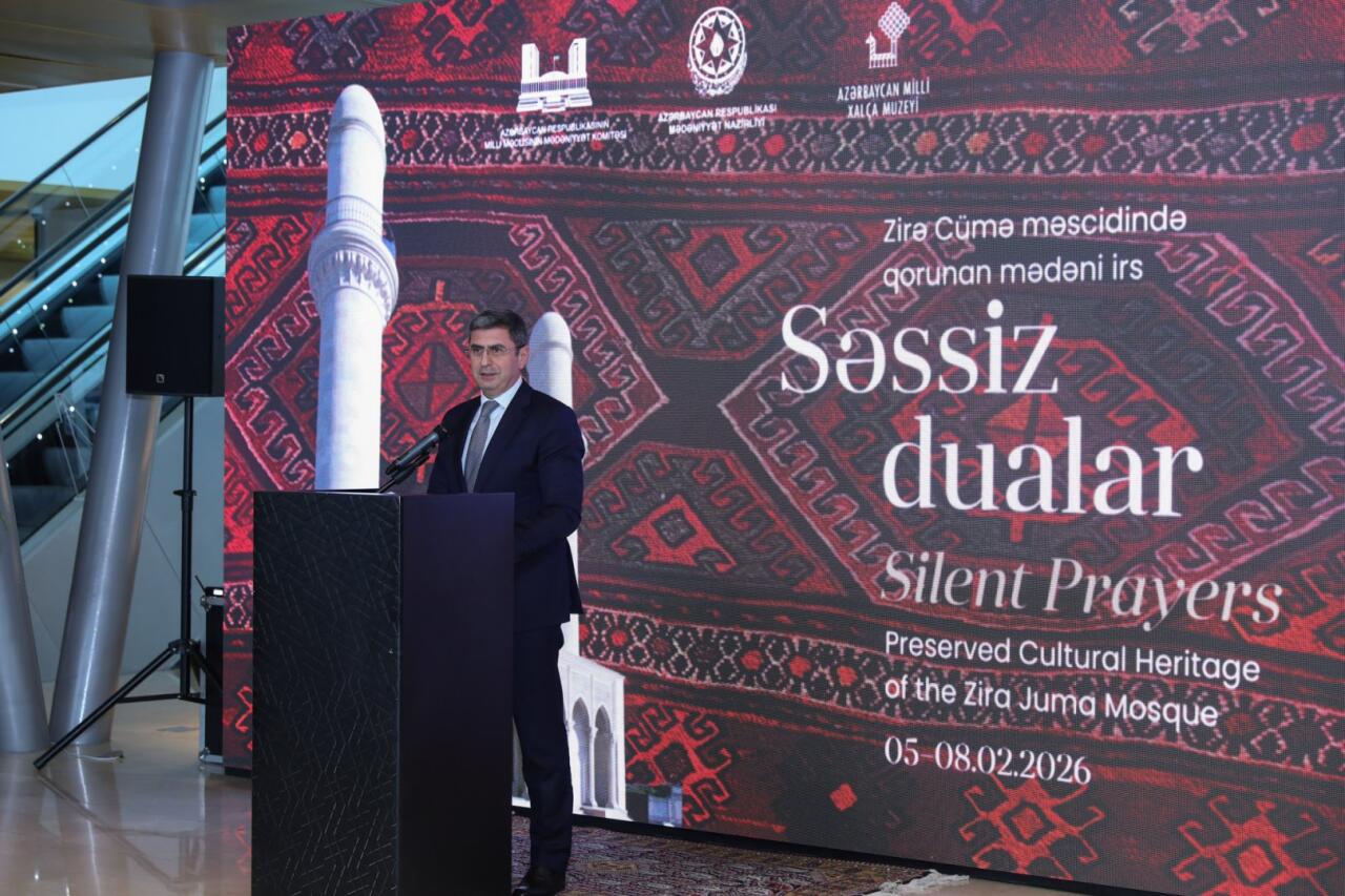 Уникальная экспозиция в Баку - экземпляры Корана, редких рукописных книг, ковров, металла…