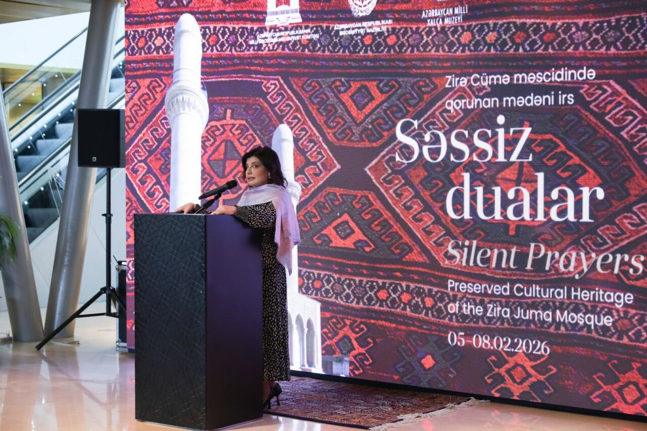 Уникальная экспозиция в Баку - экземпляры Корана, редких рукописных книг, ковров, металла…