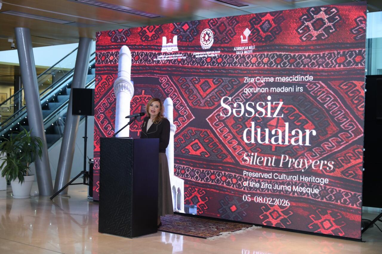 Уникальная экспозиция в Баку - экземпляры Корана, редких рукописных книг, ковров, металла…