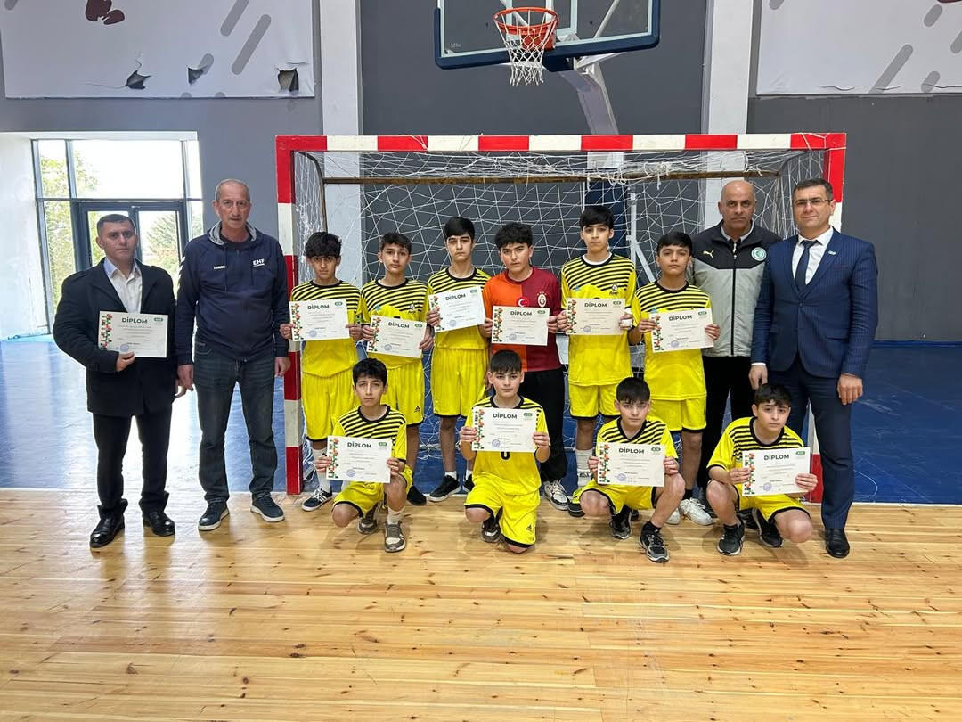 В Лянкяране завершилось районное первенство по гандболу