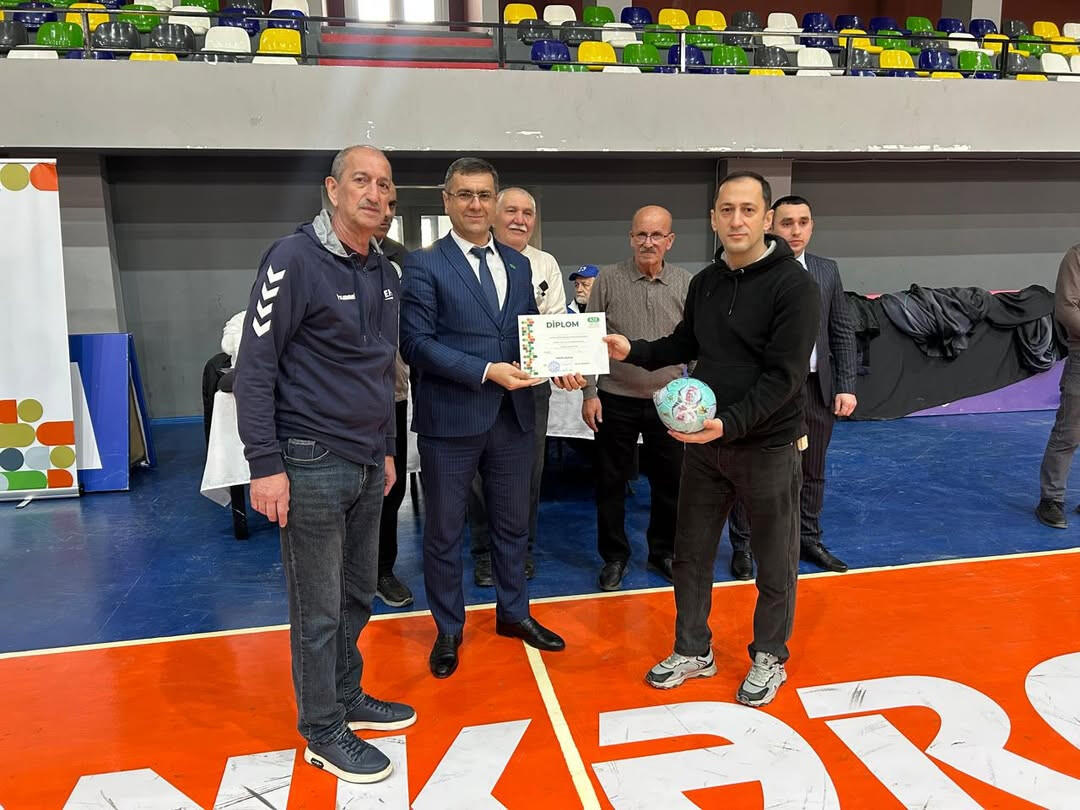 В Лянкяране завершилось районное первенство по гандболу