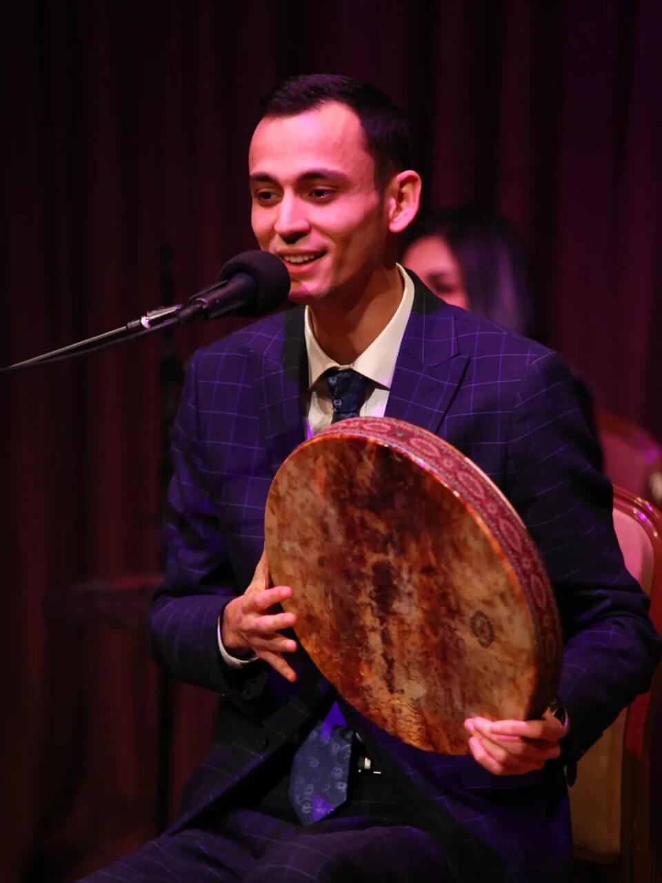 Азербайджанские красавицы: Вселенная свободы и импровизации