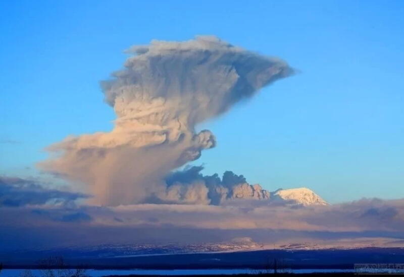 Пепловый выброс на 10,5 км зафиксирован на Камчатке