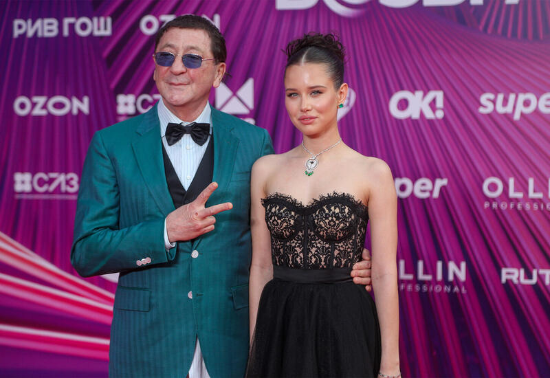 Лепс отправил цветы бывшей невесте после расставания