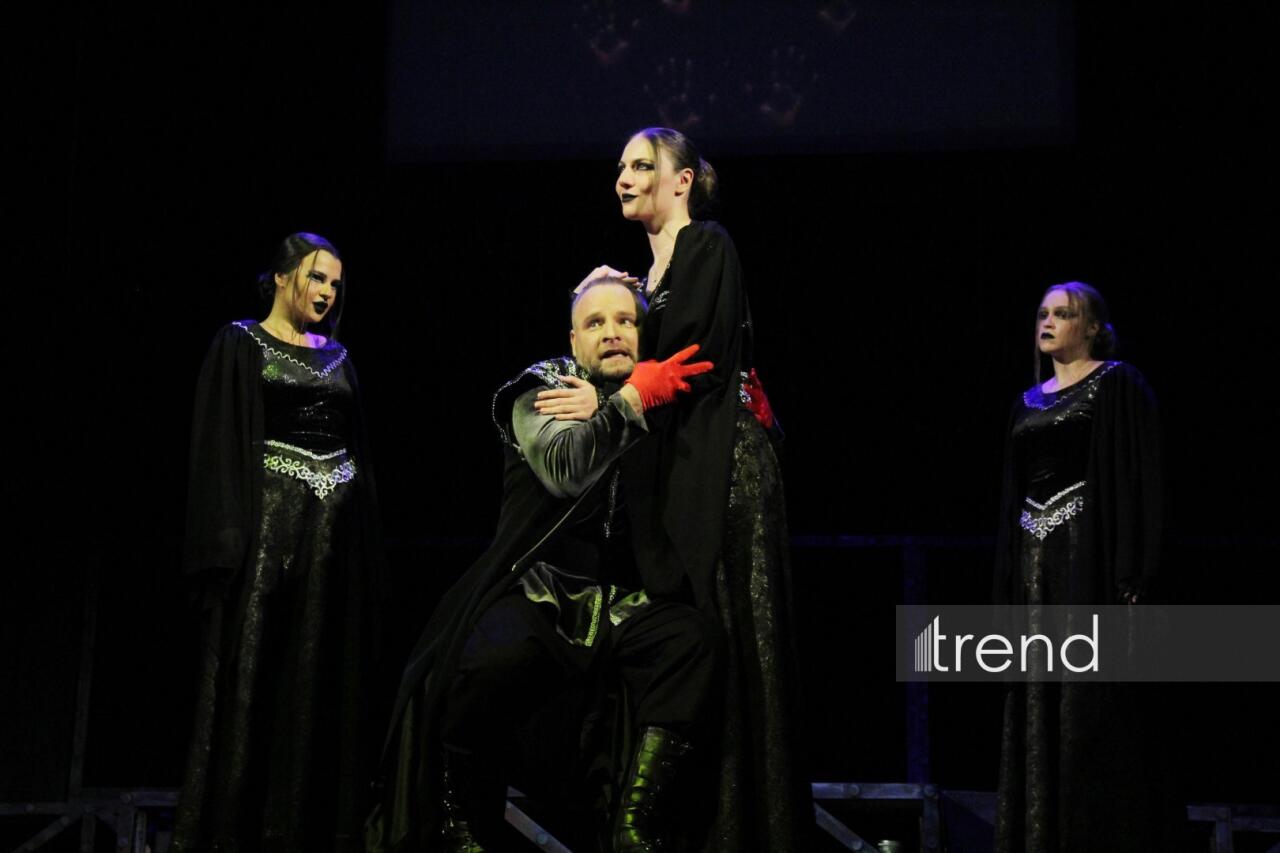 Как Ярослав Трифонов "взорвал" сцену - против шести Леди Макбет: