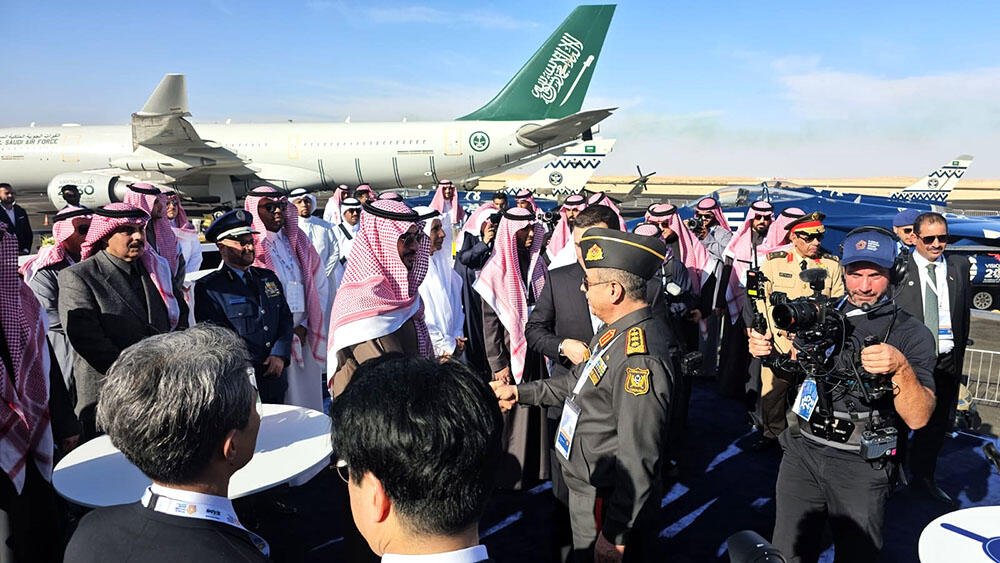 Азербайджанская делегация приняла участие в выставке «World Defense Show»