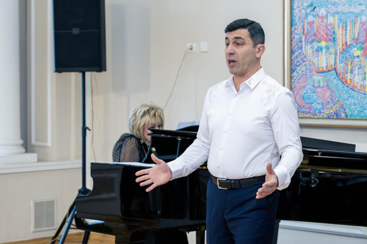 Среди музейной роскоши в Баку – в пространстве гармонии между живописью, архитектурой и музыкой