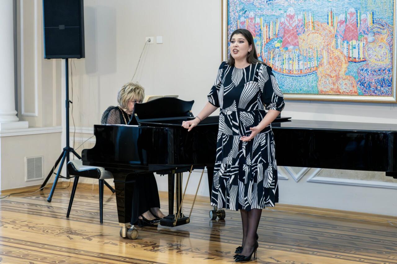 Среди музейной роскоши в Баку – в пространстве гармонии между живописью, архитектурой и музыкой