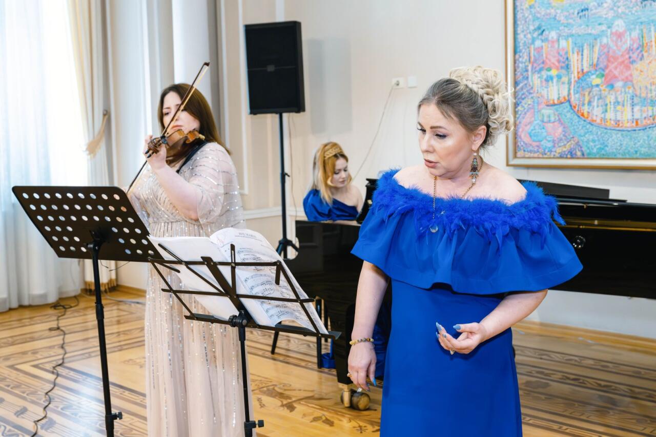 Среди музейной роскоши в Баку – в пространстве гармонии между живописью, архитектурой и музыкой