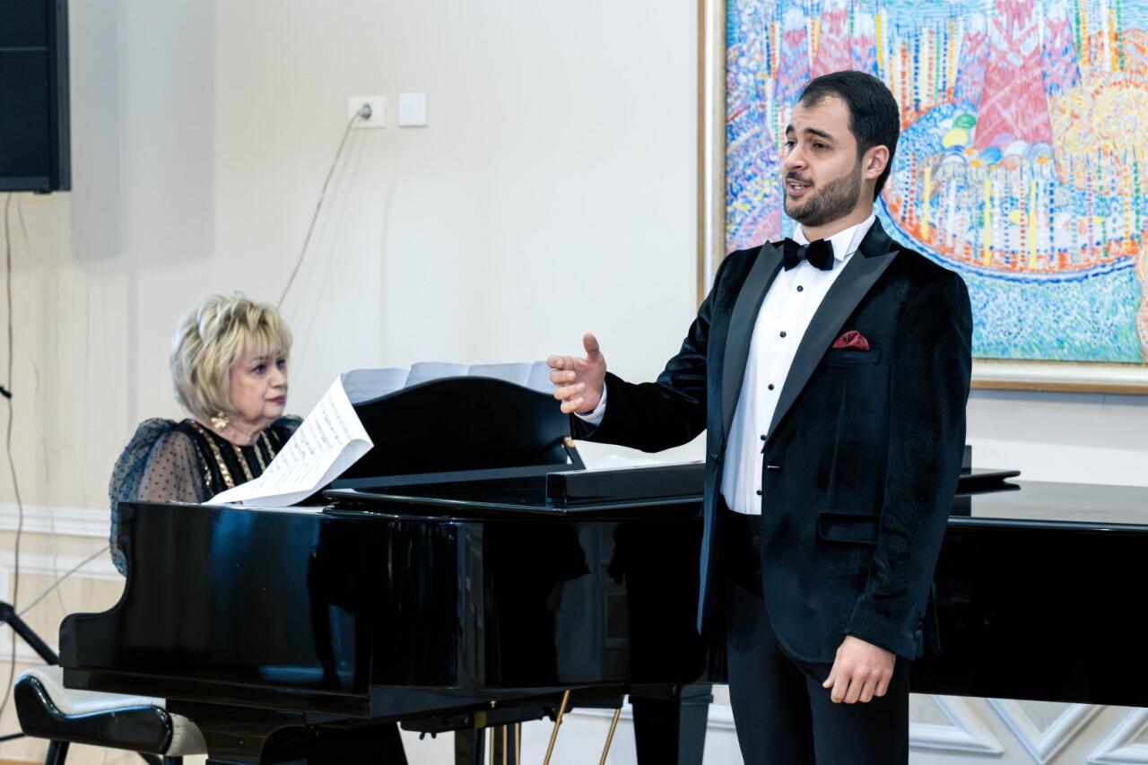 Среди музейной роскоши в Баку – в пространстве гармонии между живописью, архитектурой и музыкой