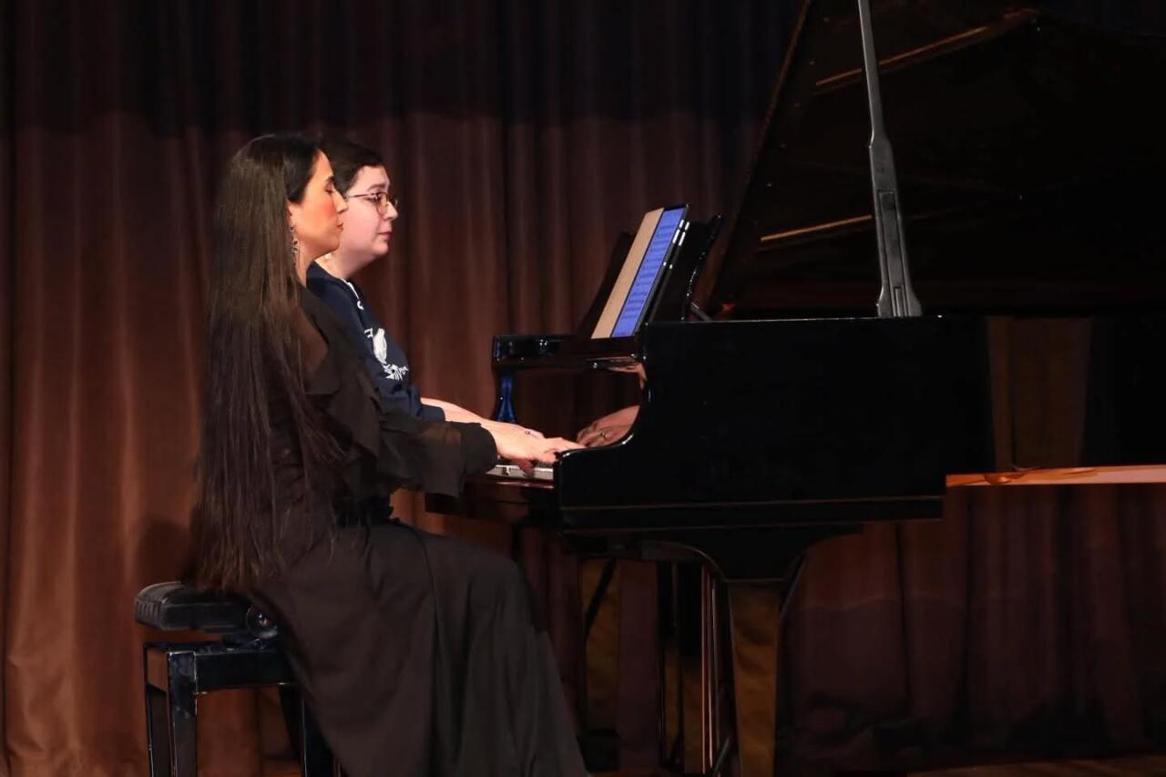 Концерт и выставка в честь Гара Гараева