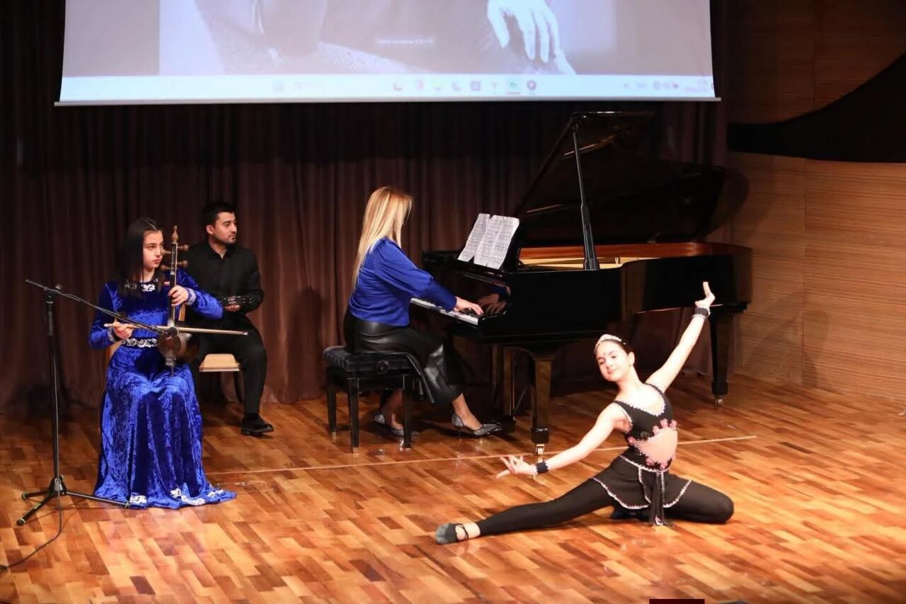 Концерт и выставка в честь Гара Гараева