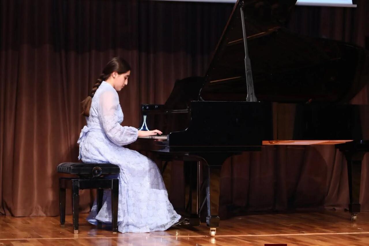 Концерт и выставка в честь Гара Гараева