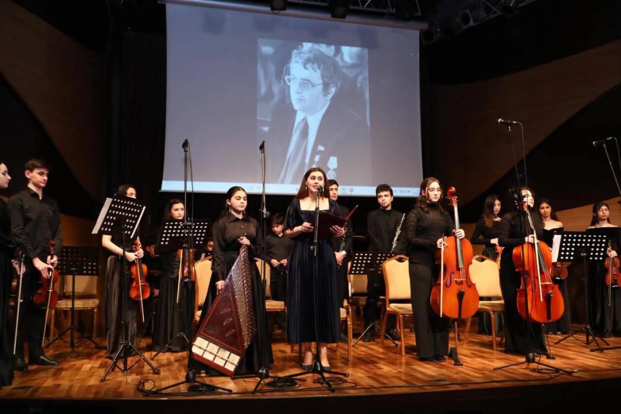 Концерт и выставка в честь Гара Гараева