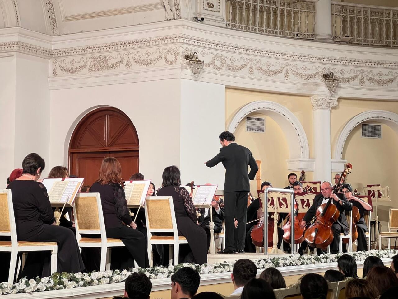 В диалоге с эпохой - симфоническое наследие Азербайджана XX века