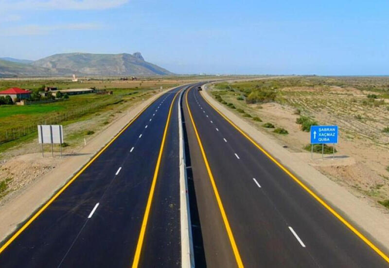 В Азербайджане на платных дорогах будет установлен скоростной режим