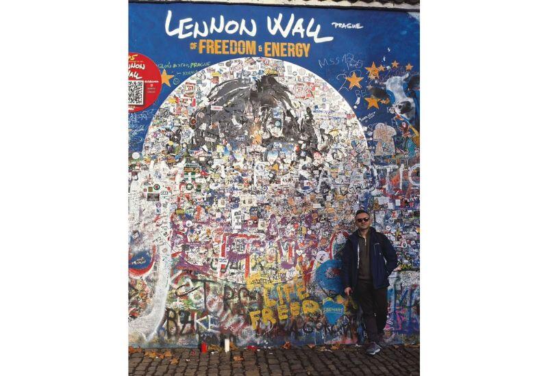 Что особенного в стене Леннона в Праге?