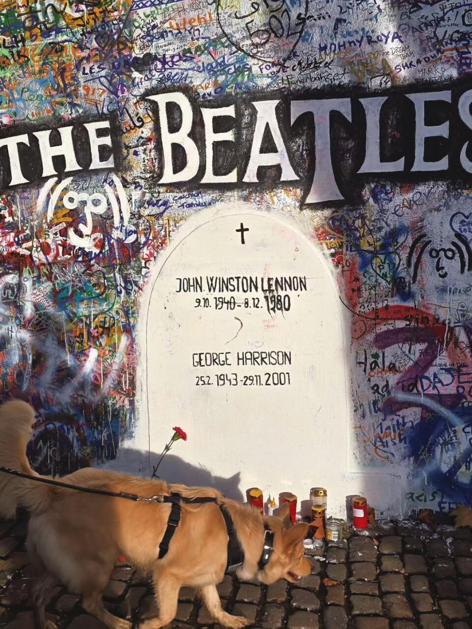 Что особенного в стене Леннона в Праге?