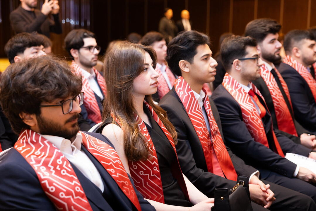 Daha 100 nəfər Azərbaycan Kibertəhlükəsizlik Mərkəzindən məzun olub