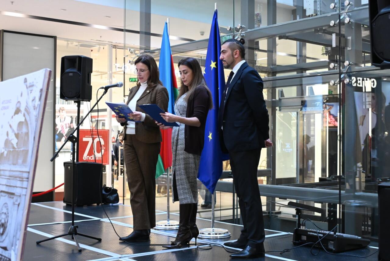 В Баку показали "Площади Европы"