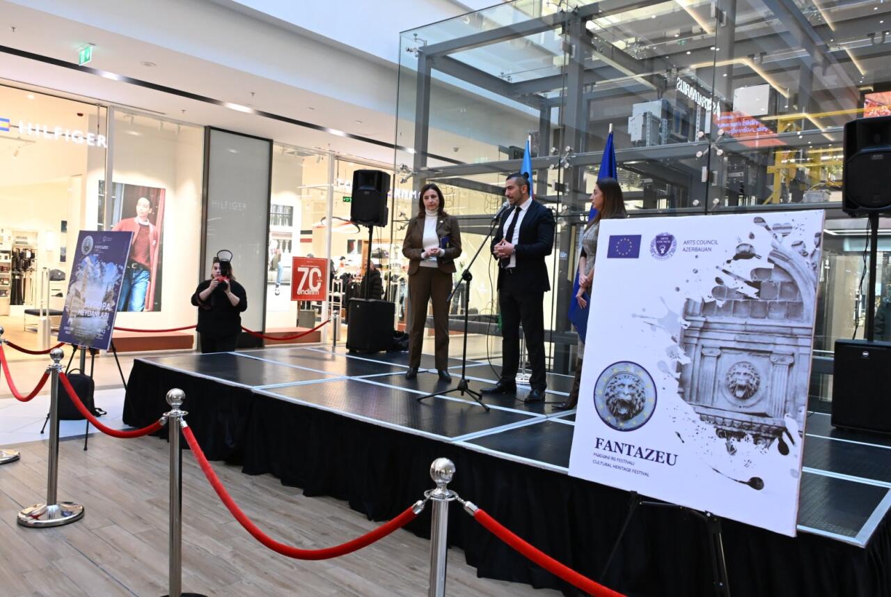 В Баку показали "Площади Европы"