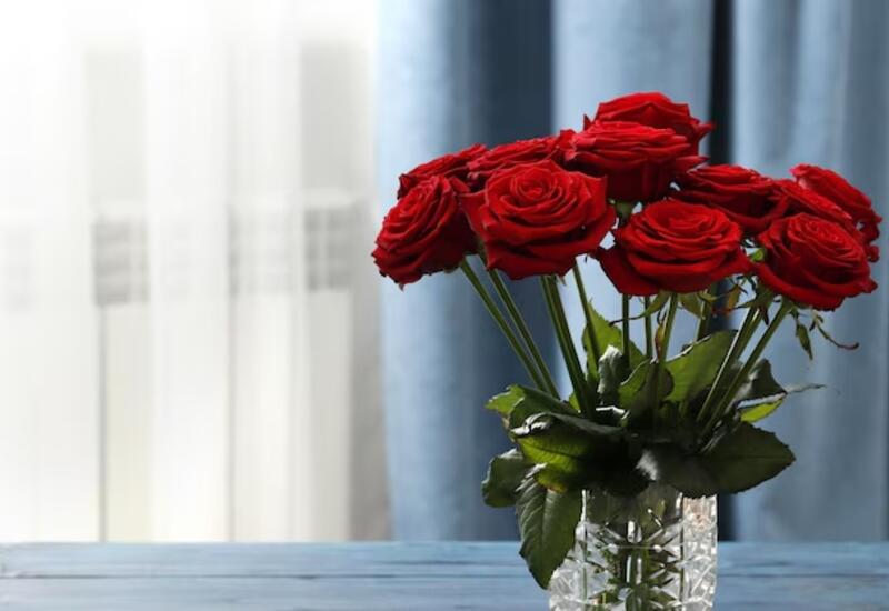 Сколько стоят цветы в Баку перед 14 февраля?