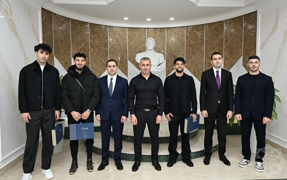 Гурбан Гурбанов и футболисты «Карабаха» посетили ИПБА