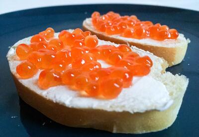 Об опасности бутербродов с икрой