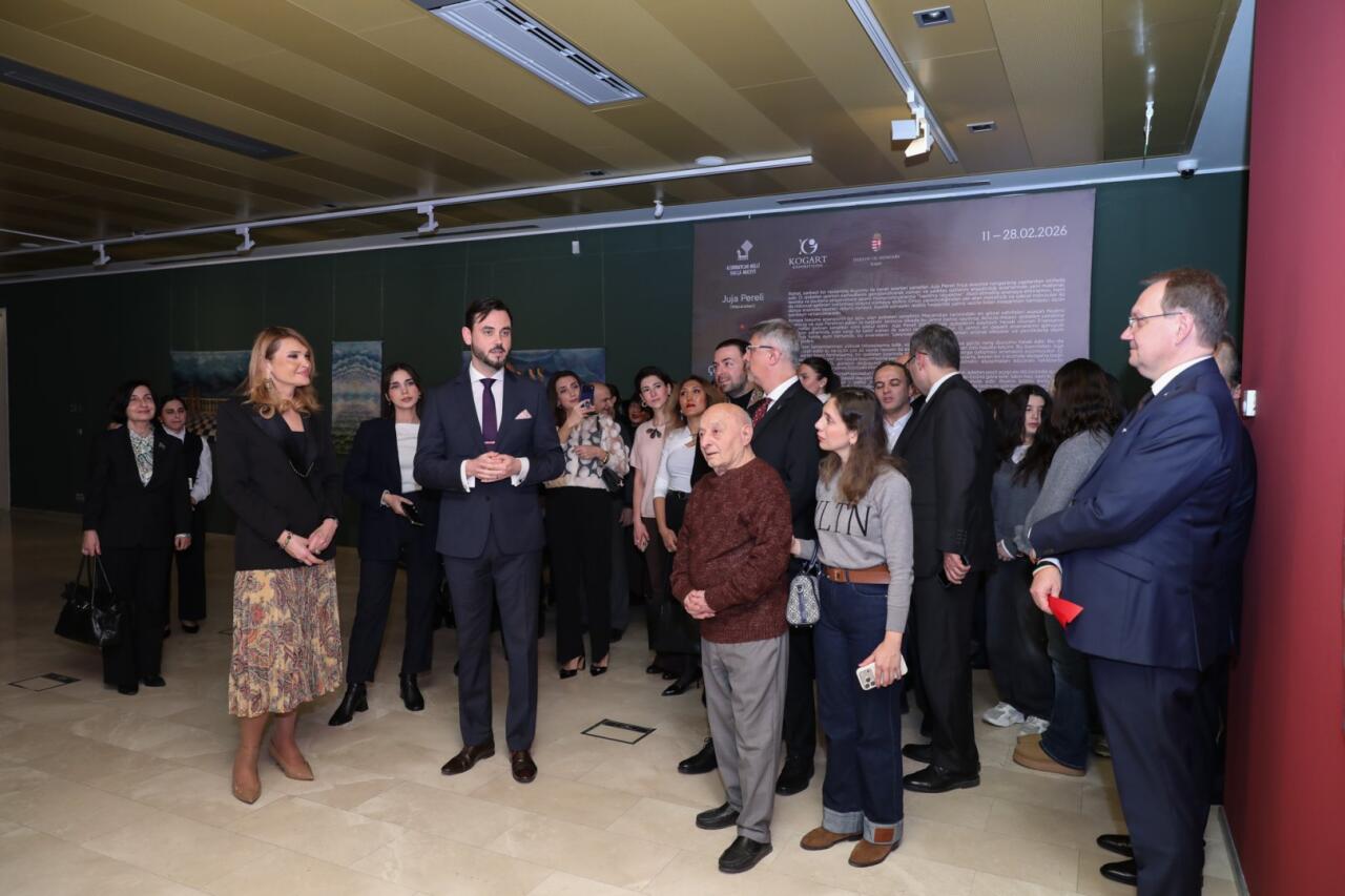 Венгерское искусство гобеленов в Баку – очарование великолепных пейзажей