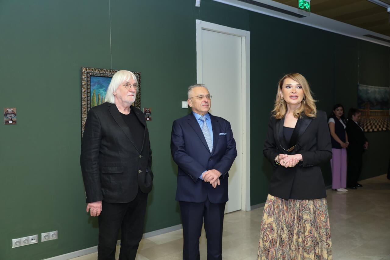 Венгерское искусство гобеленов в Баку – очарование великолепных пейзажей