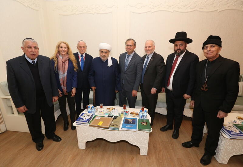 Allahşükür Paşazadə ABŞ nümayəndələri ilə görüşdü