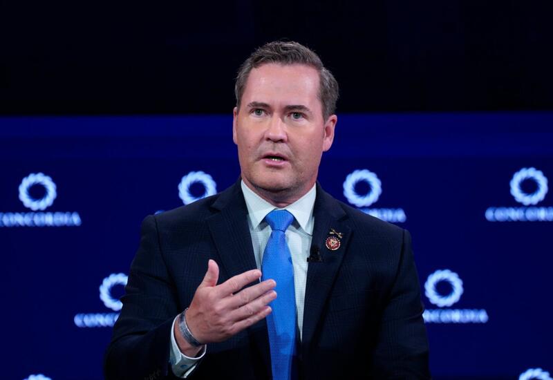 Посол США в ООН отжался вместе с морскими пехотинцами США в Женеве