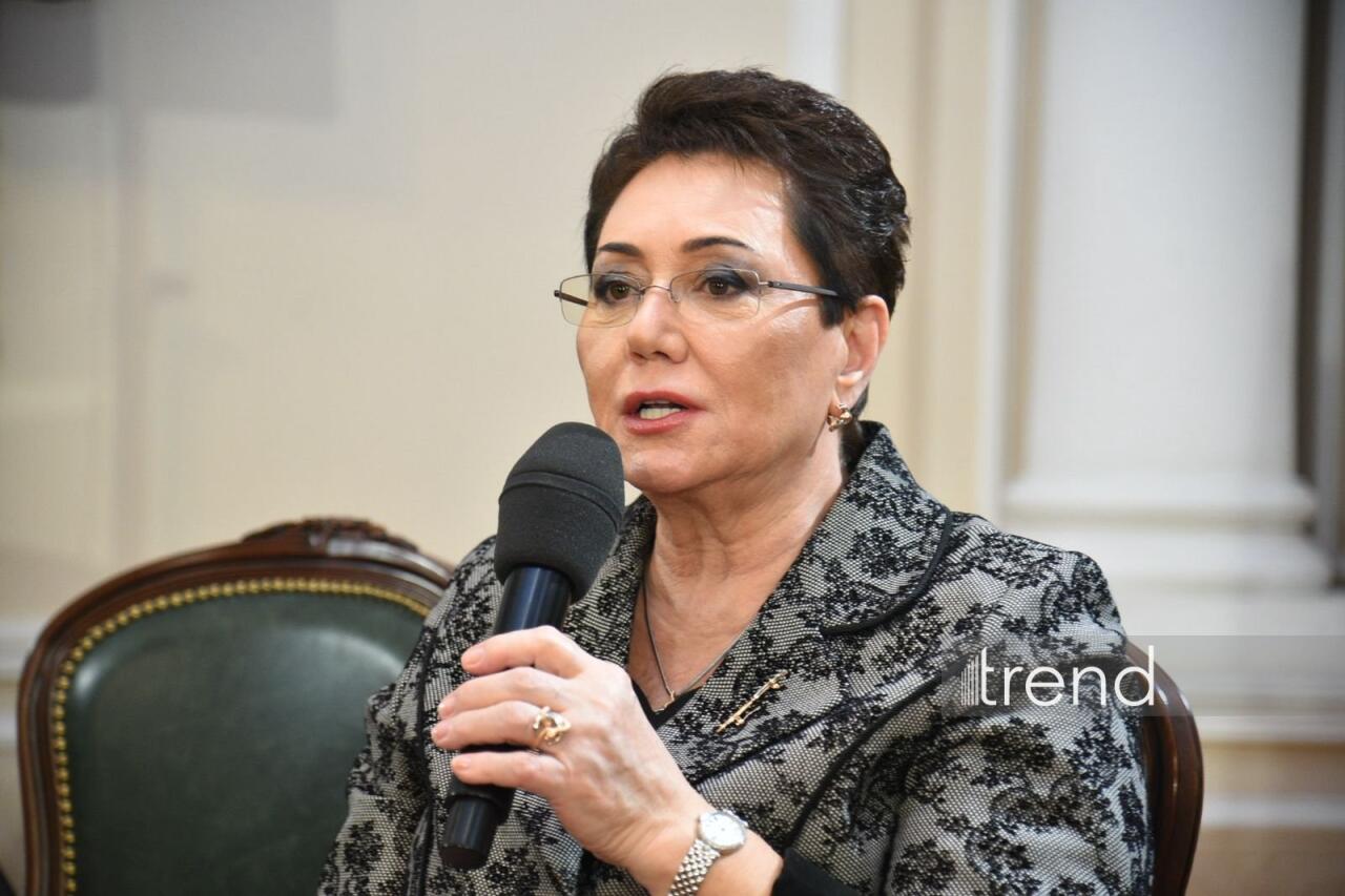 В Баку состоялся творческий вечер Эльмиры Ахундовой