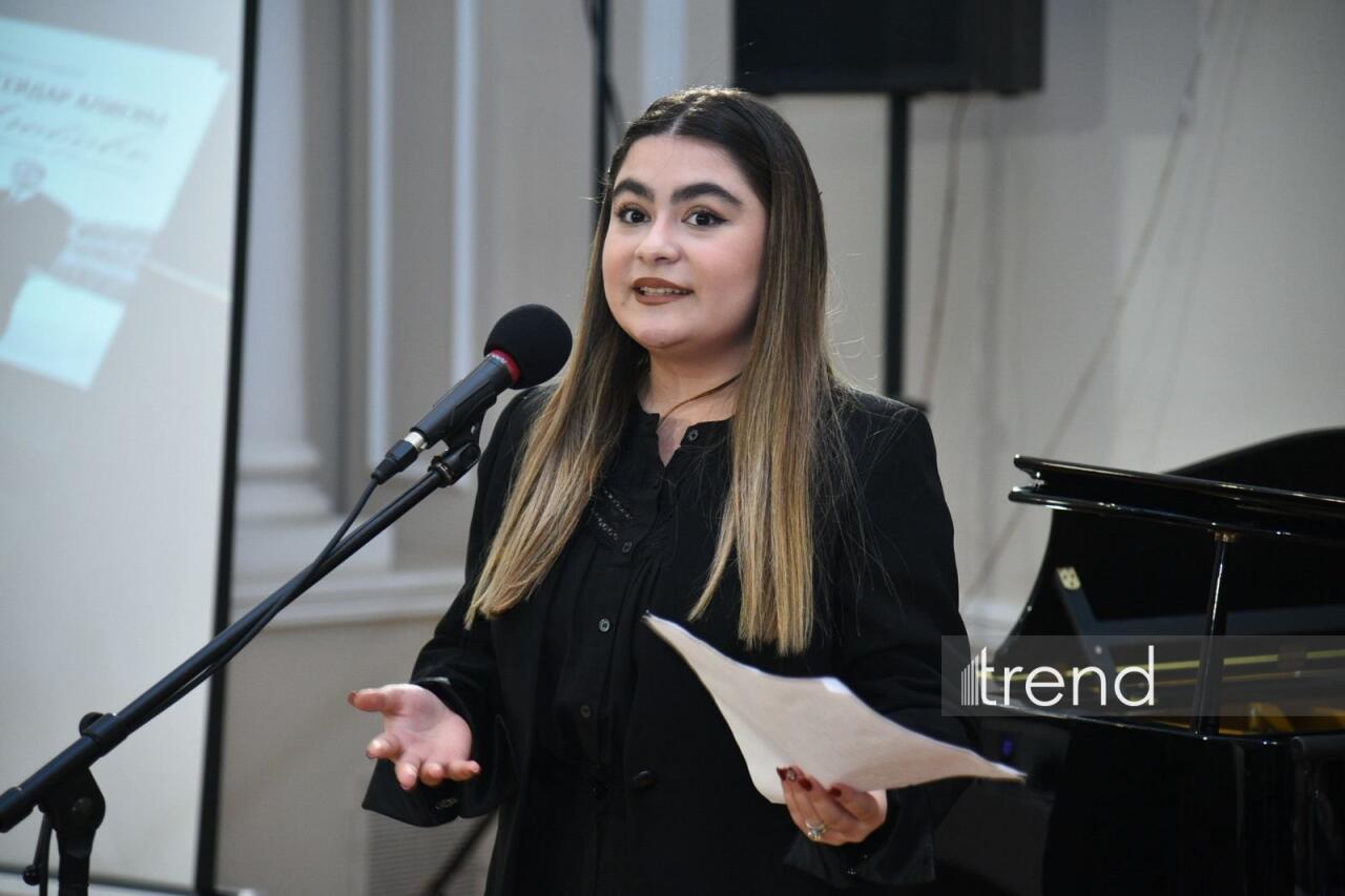 В Баку состоялся творческий вечер Эльмиры Ахундовой